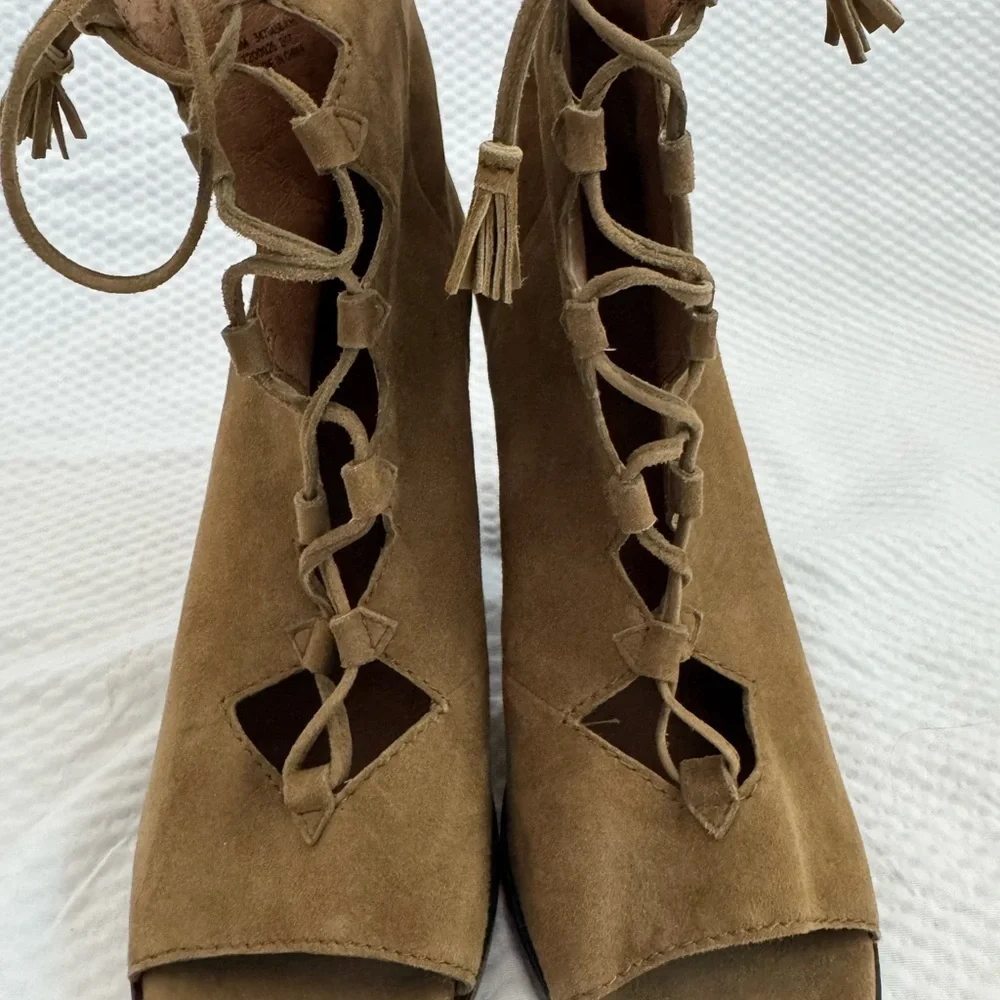 Frye Brown Lace-Up Heeled Boots Cottagecore Dark Academia Music Festival - Picture 5 of 10